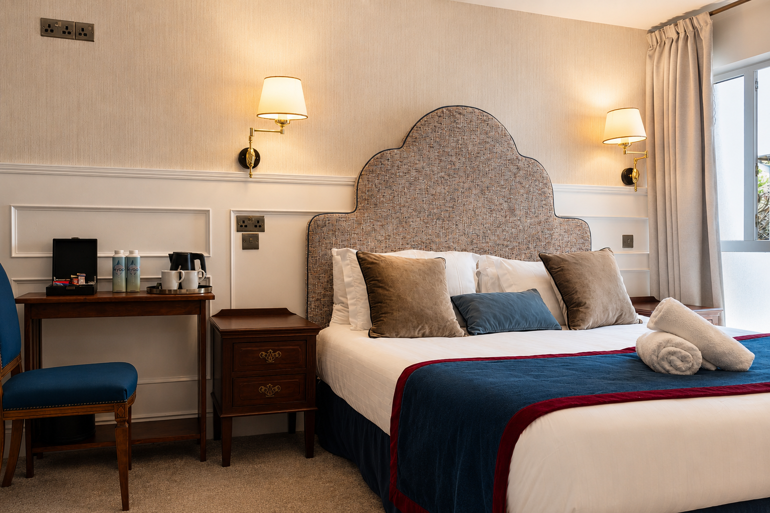 Cosy King hotel room in Killarney at The Véro