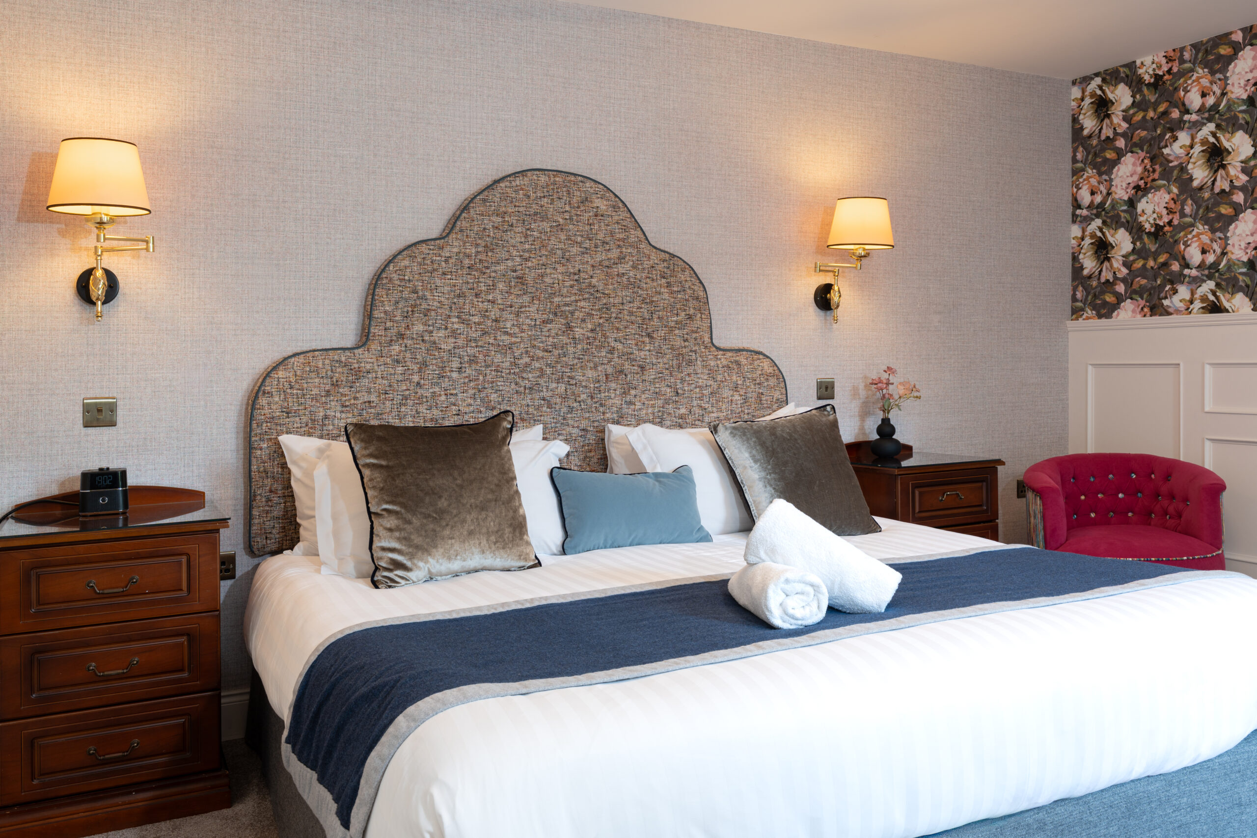 Luxury penthouse hotel room in Killarney at The Véro